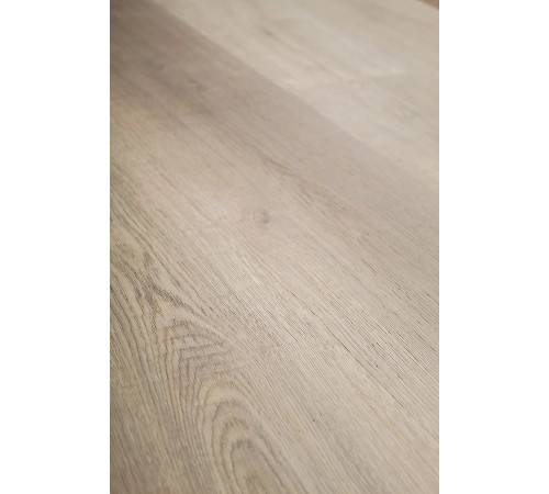 SPC Respect 0,5/43 (1220 х 184 х 5 мм) с подложкой 4210 Дуб Светлый (2,2448 кв м)