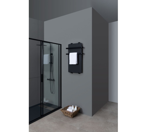 Полотенцесушитель электрический Allen Brau Infinity 80x44 с рейлингом 2.0 и креплением, черный матовый